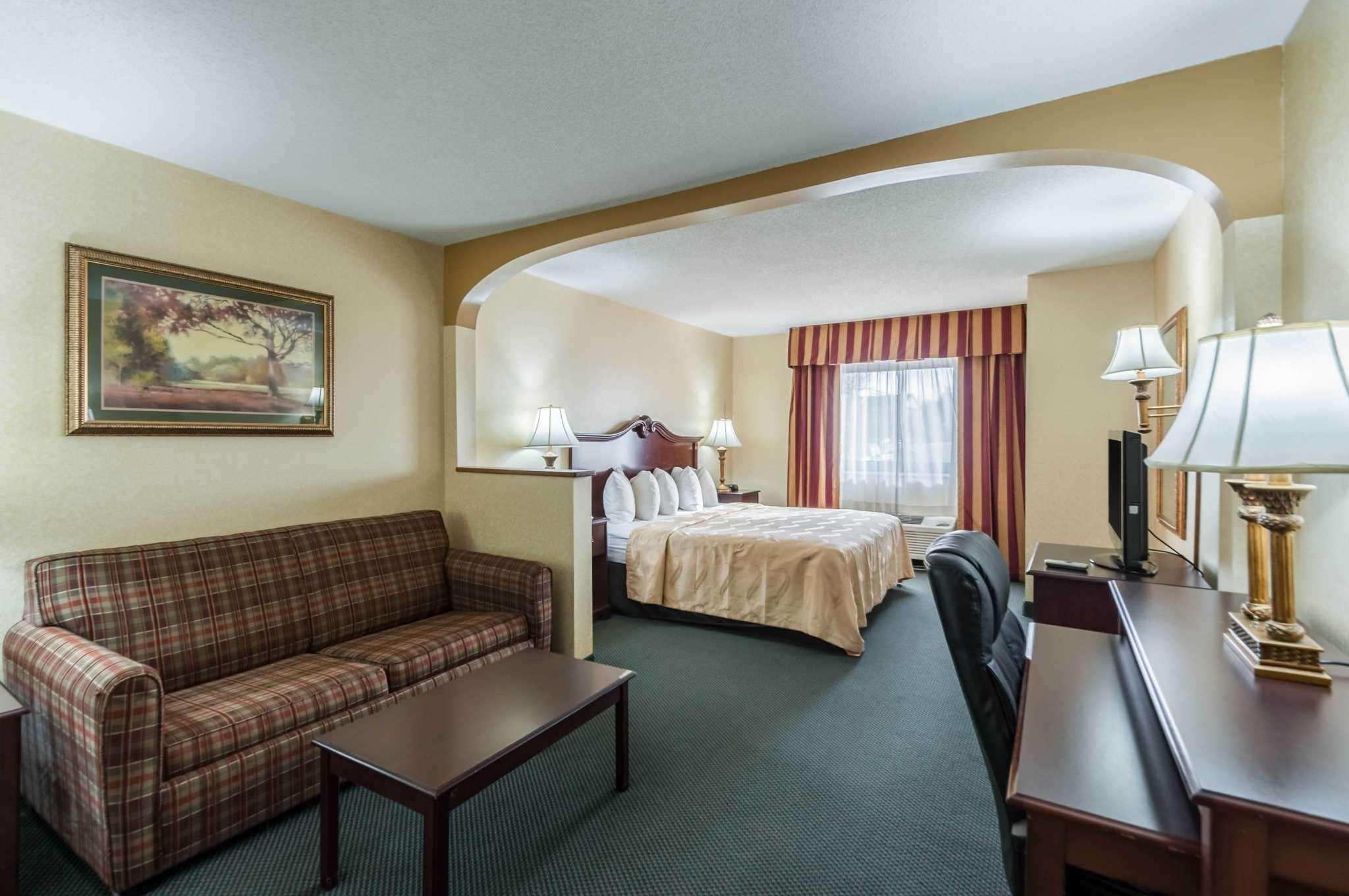Quality Suites Chestertown Bagian luar foto