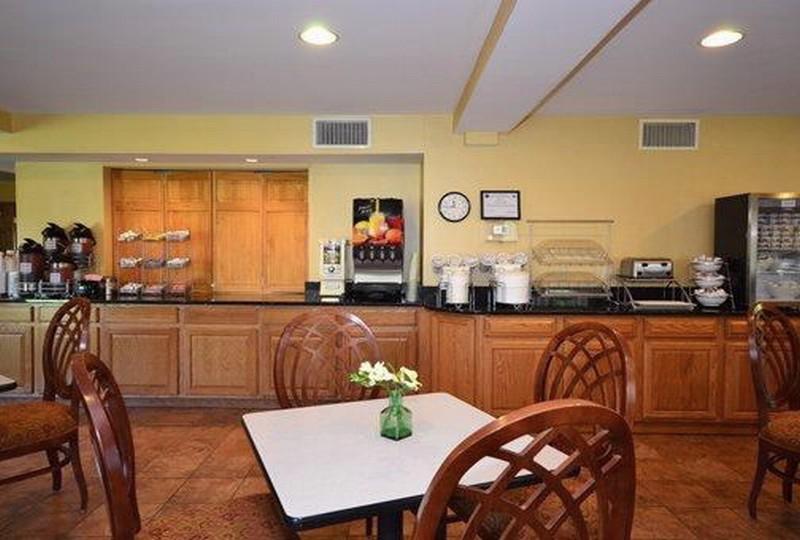 Quality Suites Chestertown Bagian luar foto