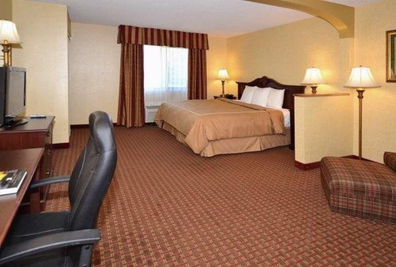 Quality Suites Chestertown Bagian luar foto