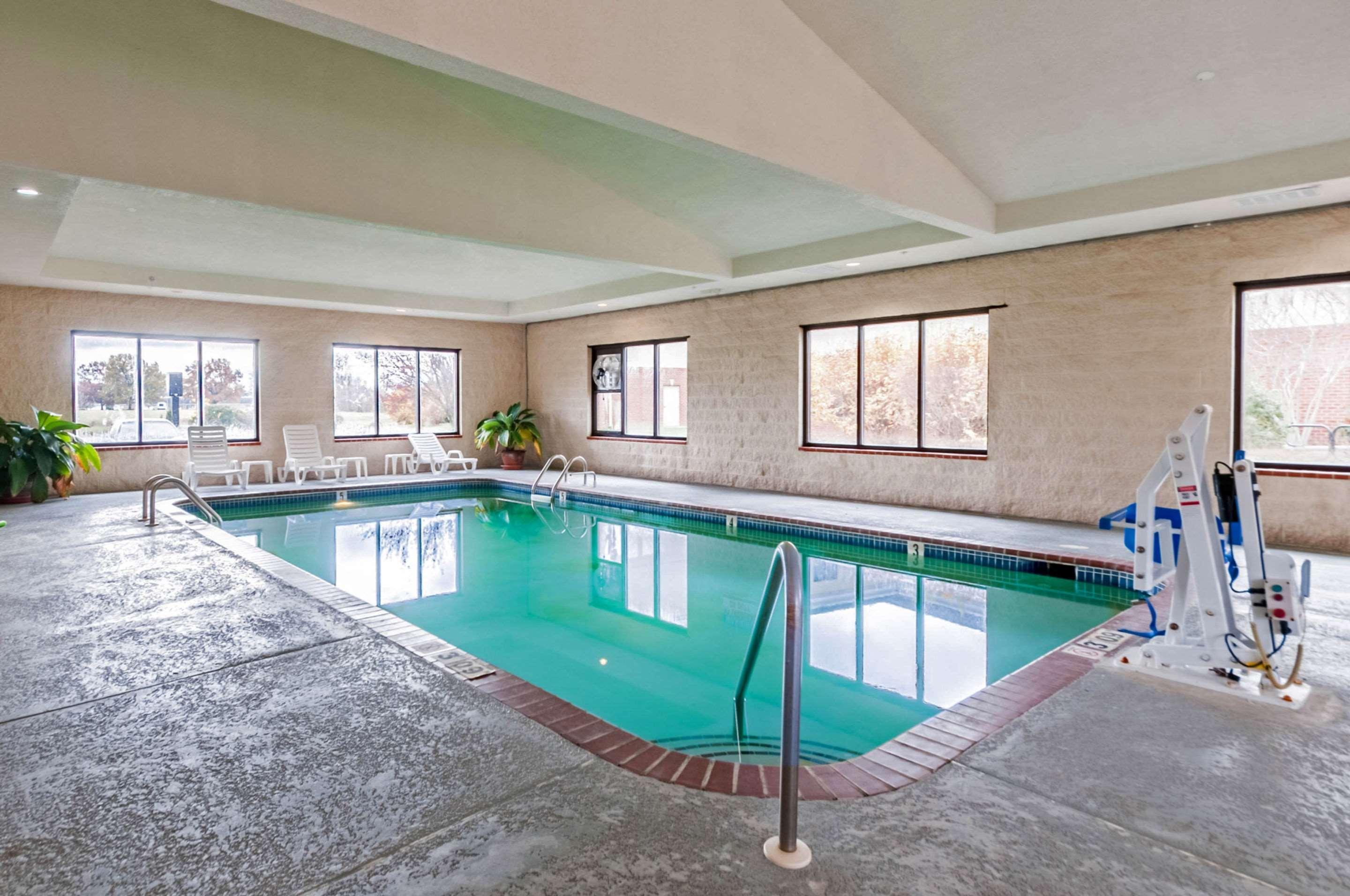 Quality Suites Chestertown Bagian luar foto