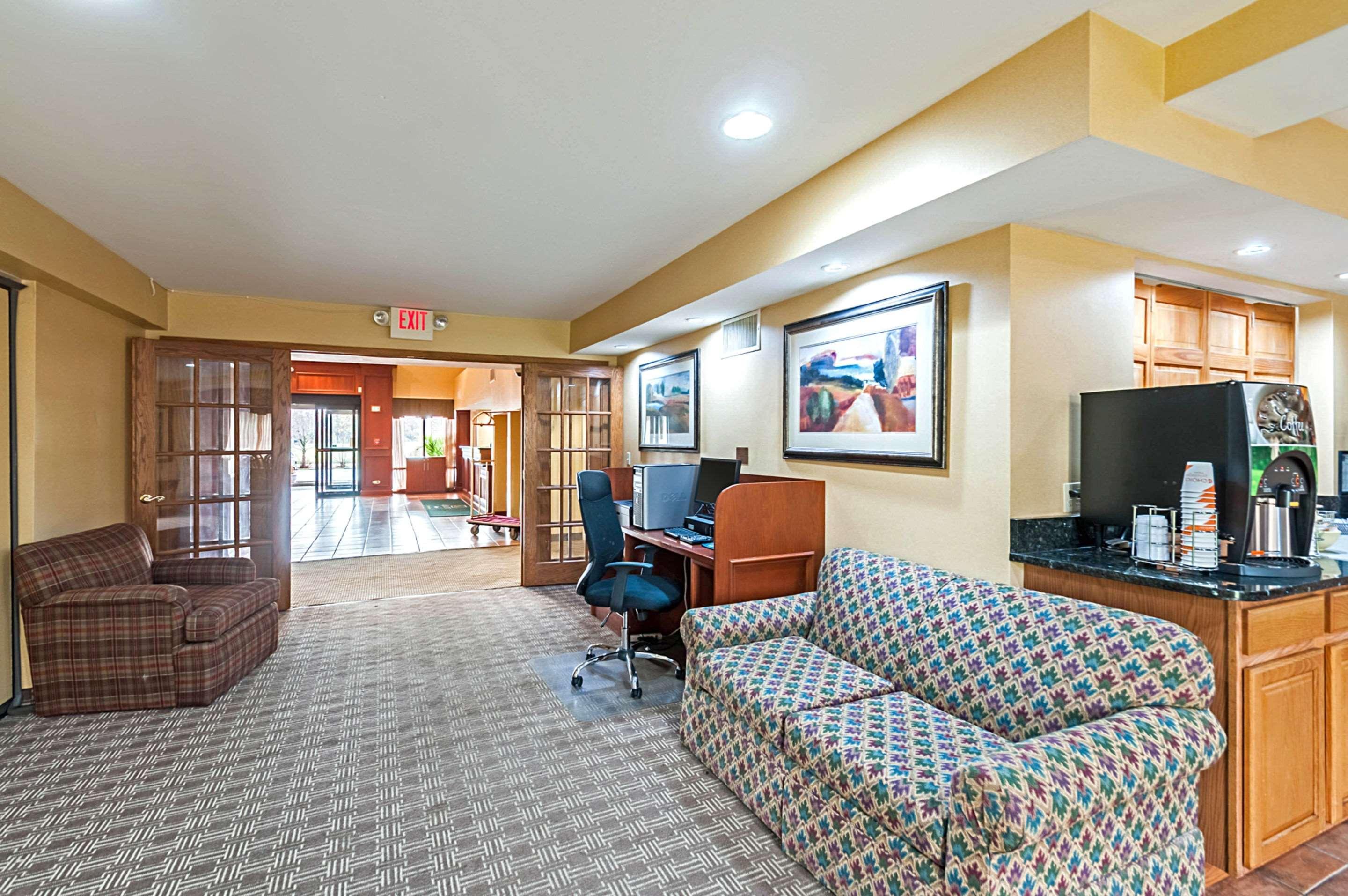 Quality Suites Chestertown Bagian luar foto
