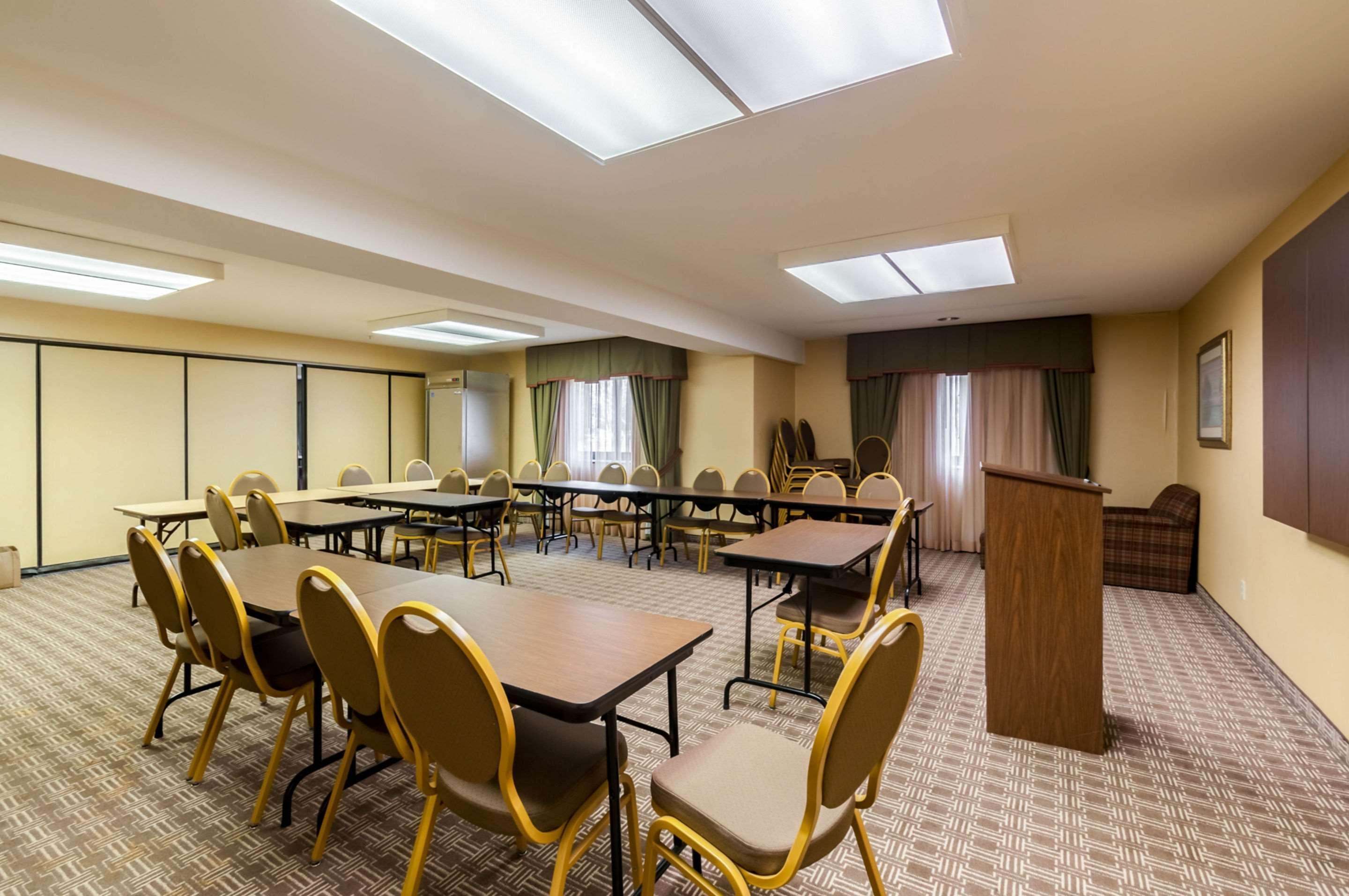 Quality Suites Chestertown Bagian luar foto