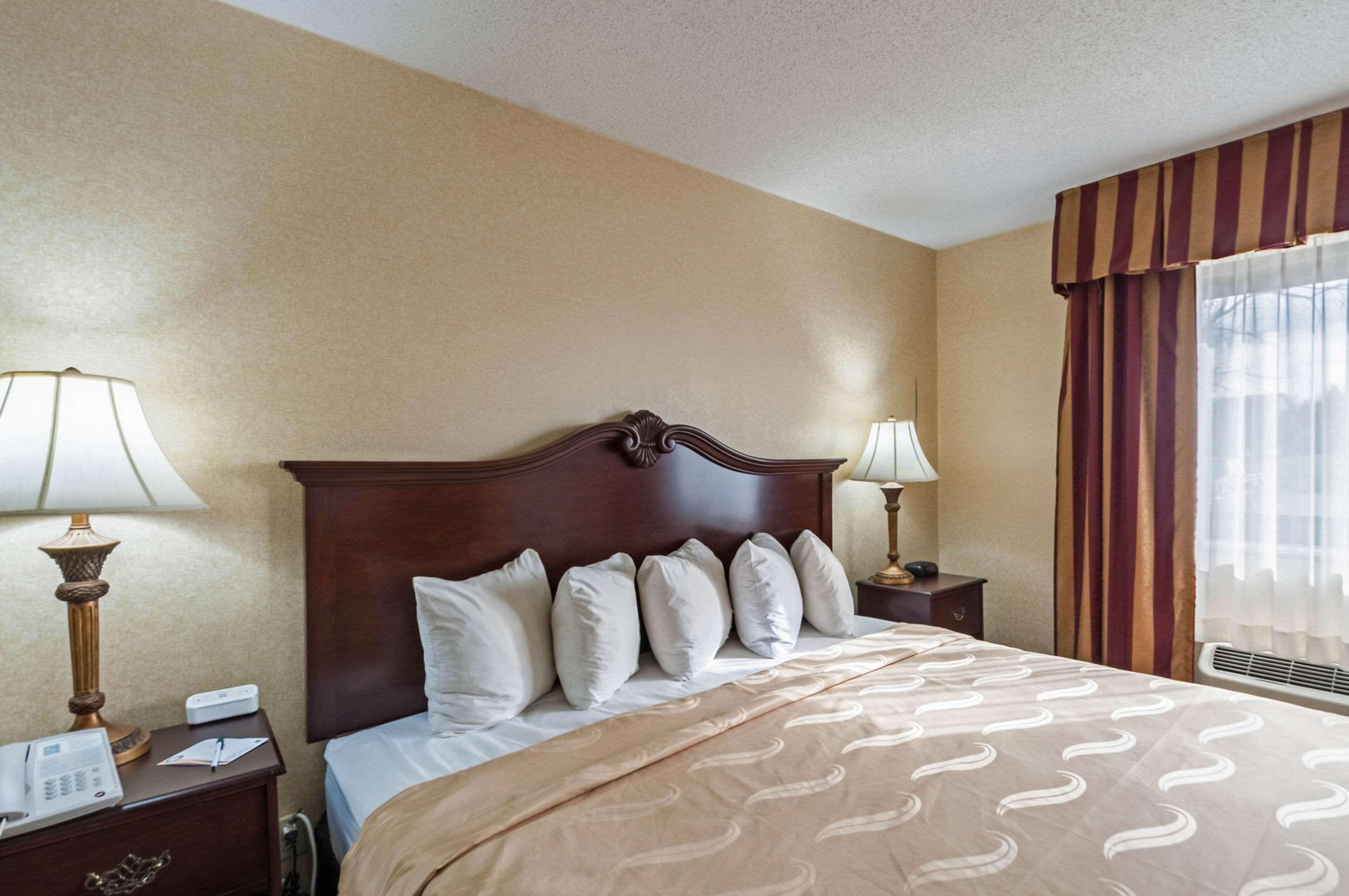 Quality Suites Chestertown Bagian luar foto