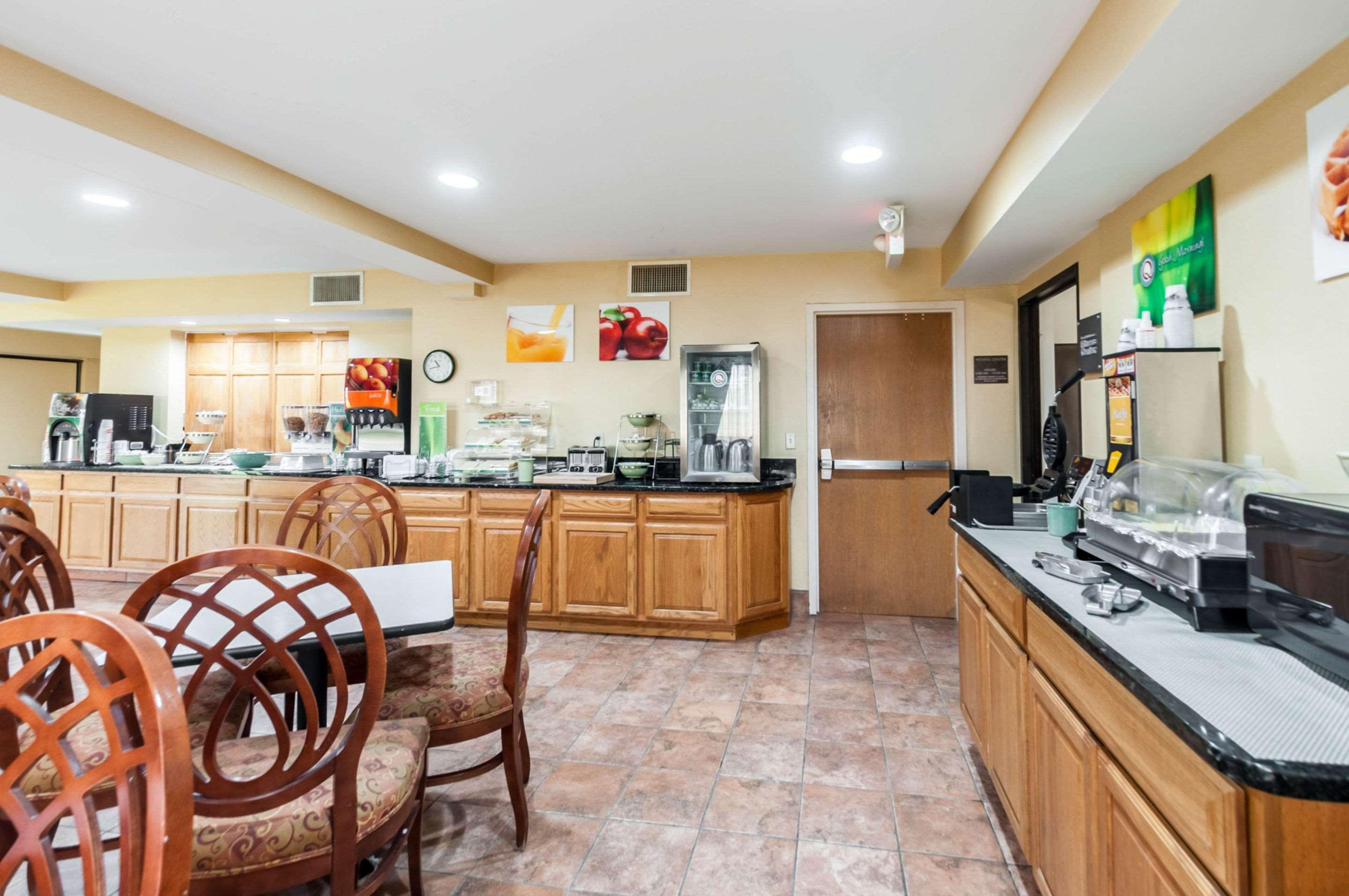 Quality Suites Chestertown Bagian luar foto